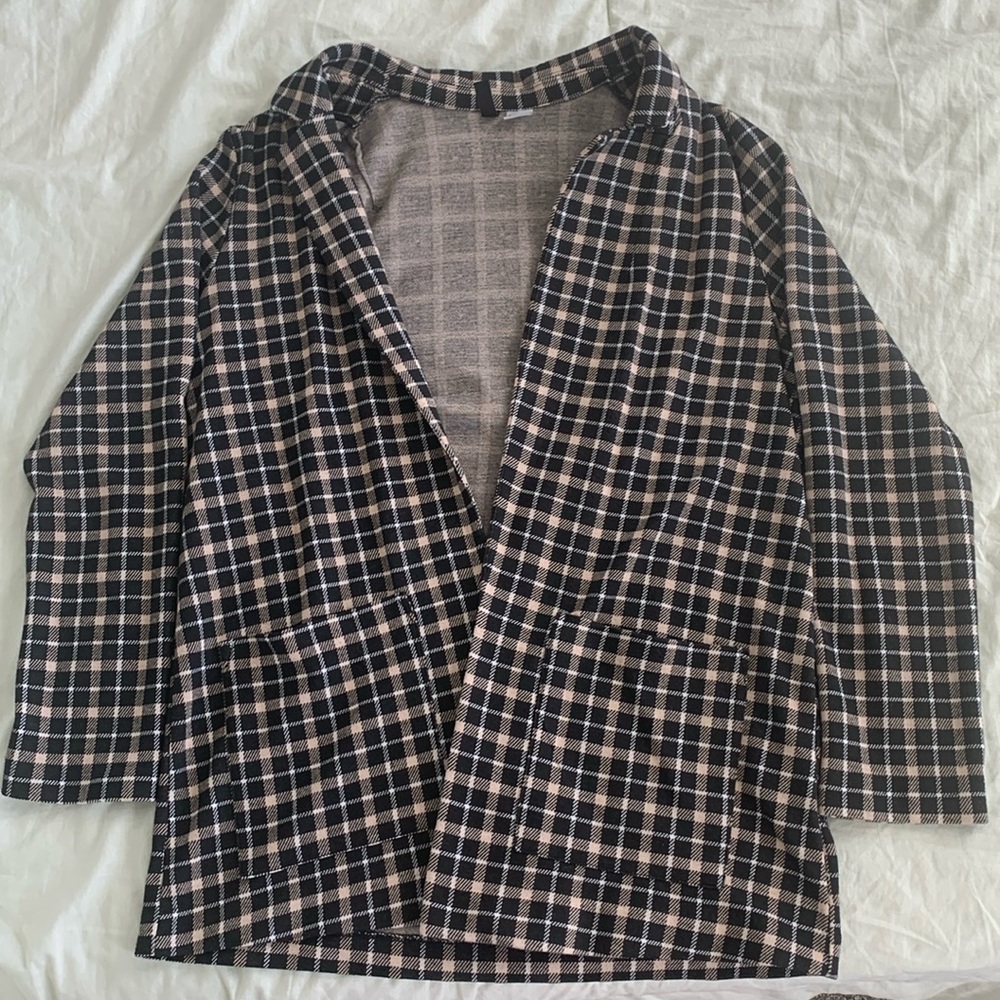 Fall Plaid Collared Jacket - No Buttons or Zipper